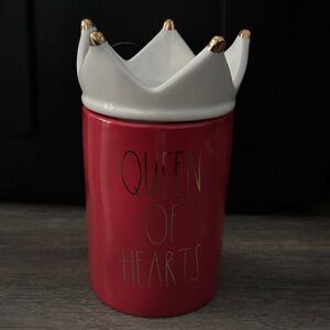 Rae Dunn Queen of Hearts Red and White Crowned Candle